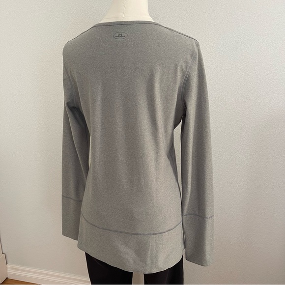Under Armour Women's Large Fitted All Season Gear Gray Long Sleeve Pullover Top - Picture 13 of 16